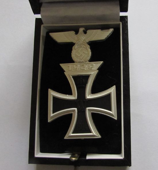 ナチスドイツWW1&WW2一級鉄十字章略章、ケース付き | ナチス軍服販売 